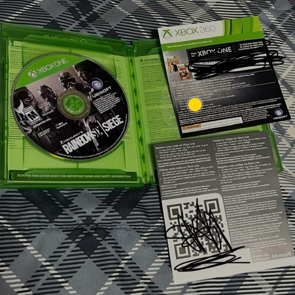 Tom Clancy's Rainbow Six Siege for Xbox One - Green Case